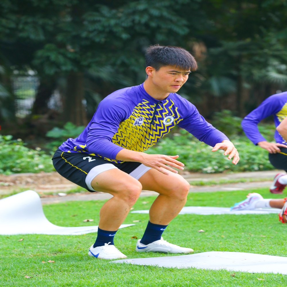 Áo tập luyện CLB Hà Nội V-League 2023 (Tím) - Góc chụp chi tiết 1