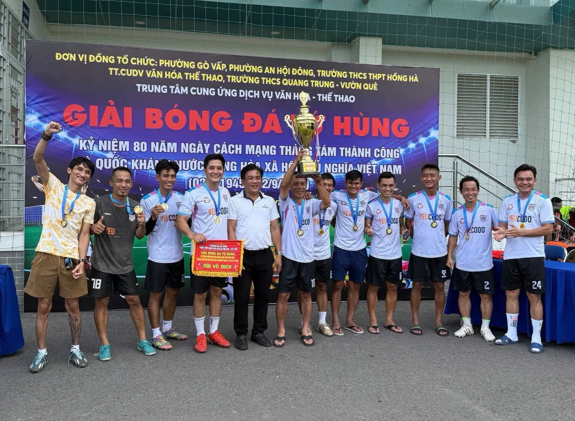 Cộng tác viên hoạt động cộng đồng