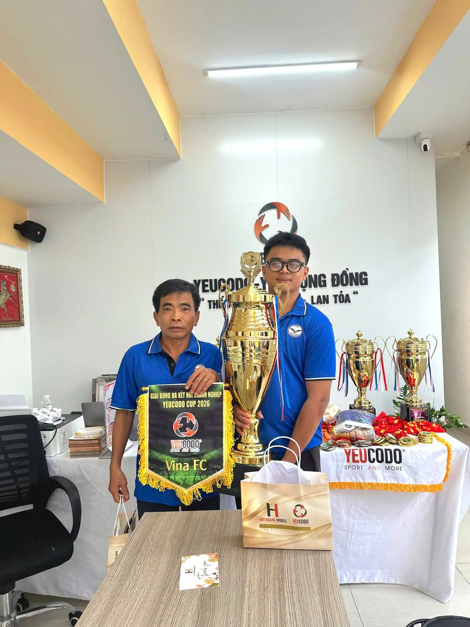 Hoạt động gắn kết cộng đồng